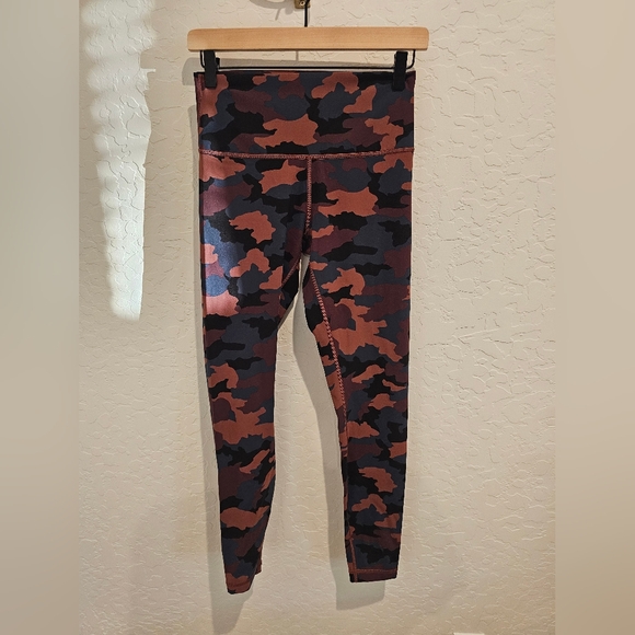 Lululemon Wunder Train High-Rise Leggings | Size 8 | Heritage 365 Camo Smoky Red - Picture 6 of 9